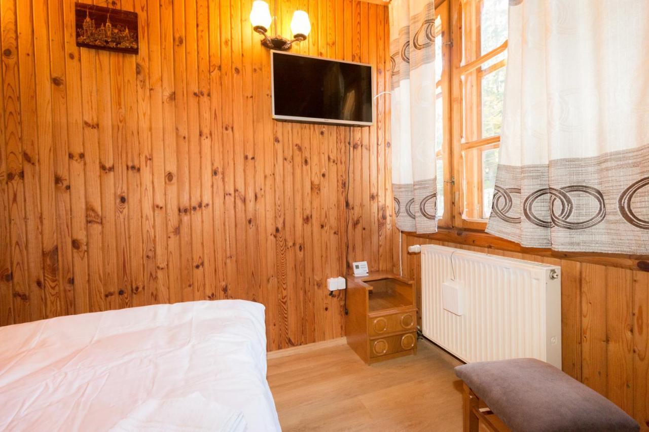 Rustic Regal Apartment Sinaia Bagian luar foto